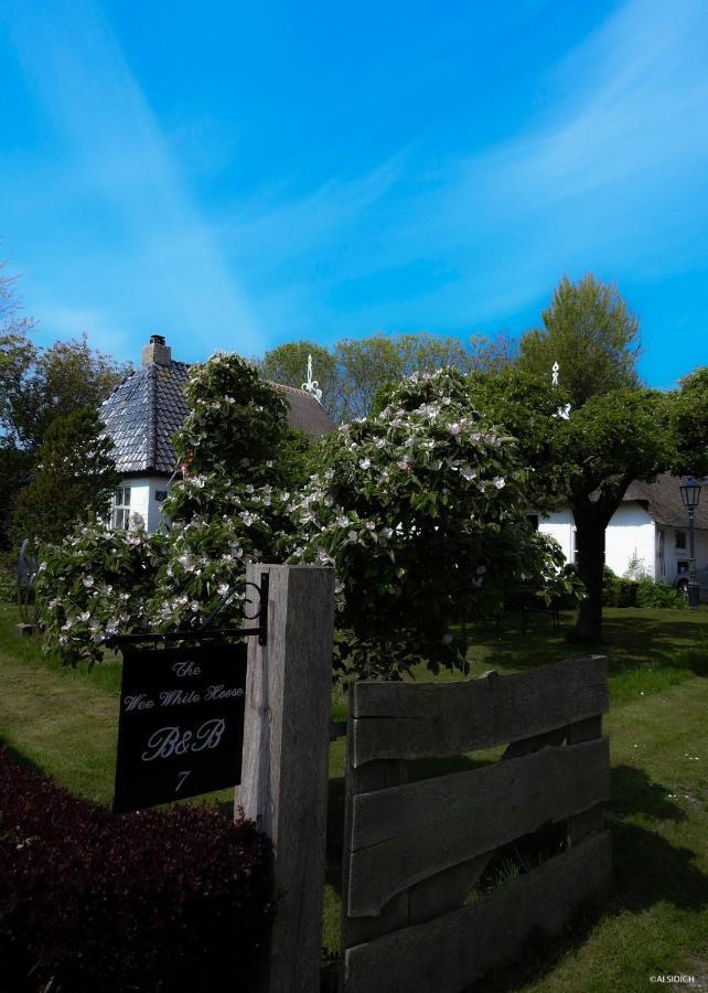 Bed and Breakfast The Wee White Hoose Oosternijkerk Exterior foto